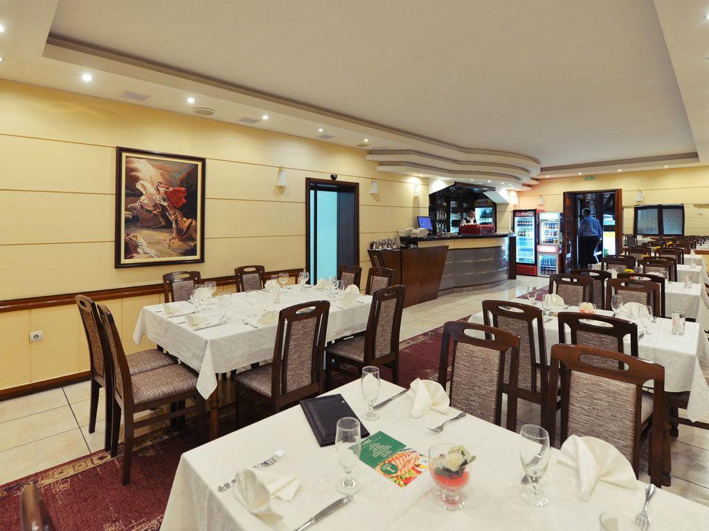 Guest House Vila Bor Novi Sad Exterior foto