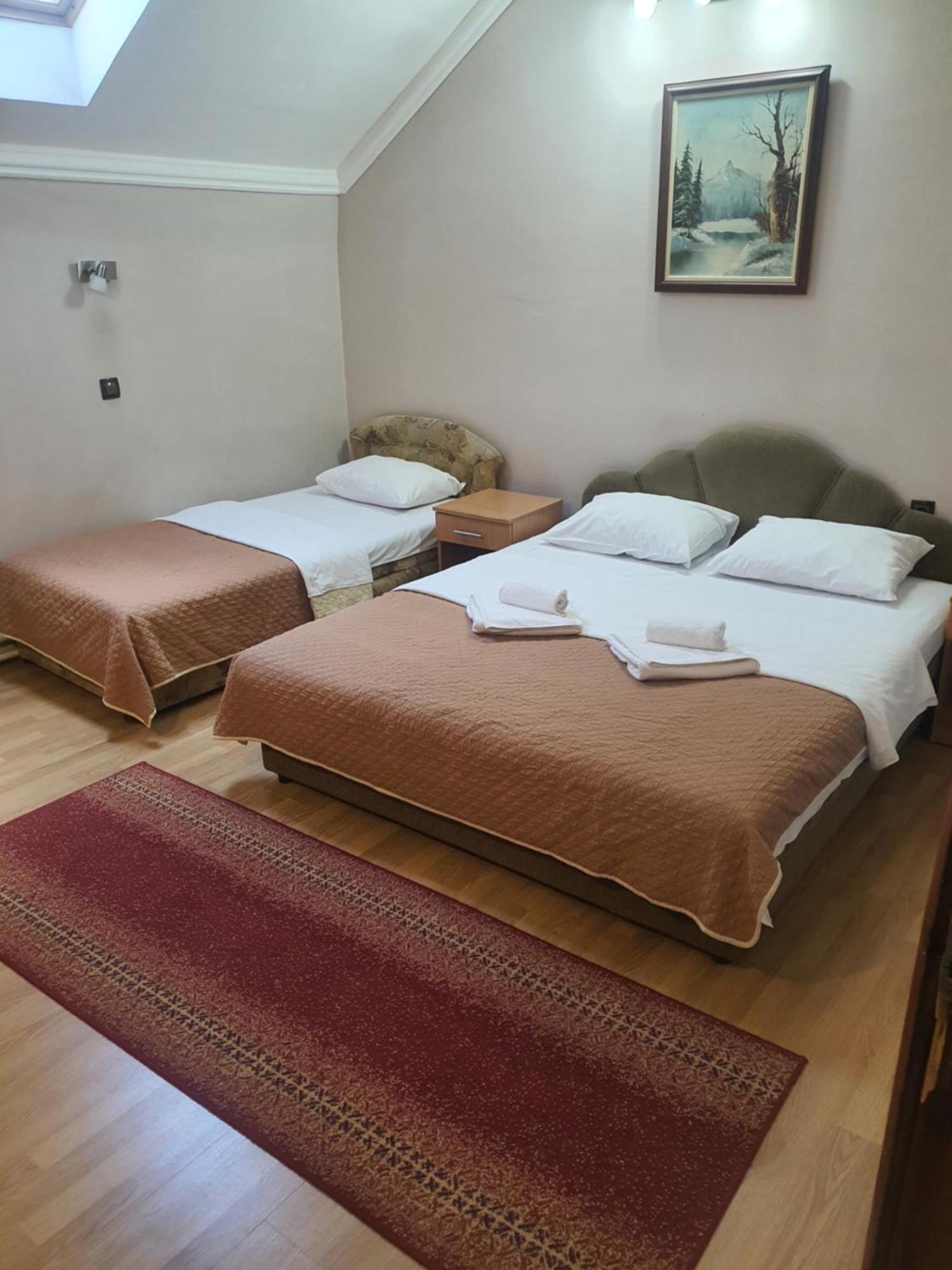 Guest House Vila Bor Novi Sad Exterior foto